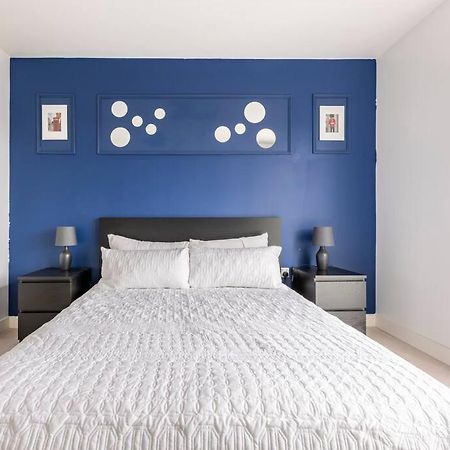 Stylish & Comfortable Top-Floor Flat In Harrow Londen Buitenkant foto